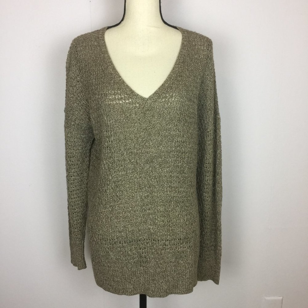 American Eagle Sz M V-Neck Long-Sleeve Knit Sweater Slit Hem Relaxed Fit